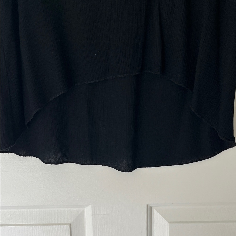 Elegant Black Lace Women's Blouse - Picture 8 of 9